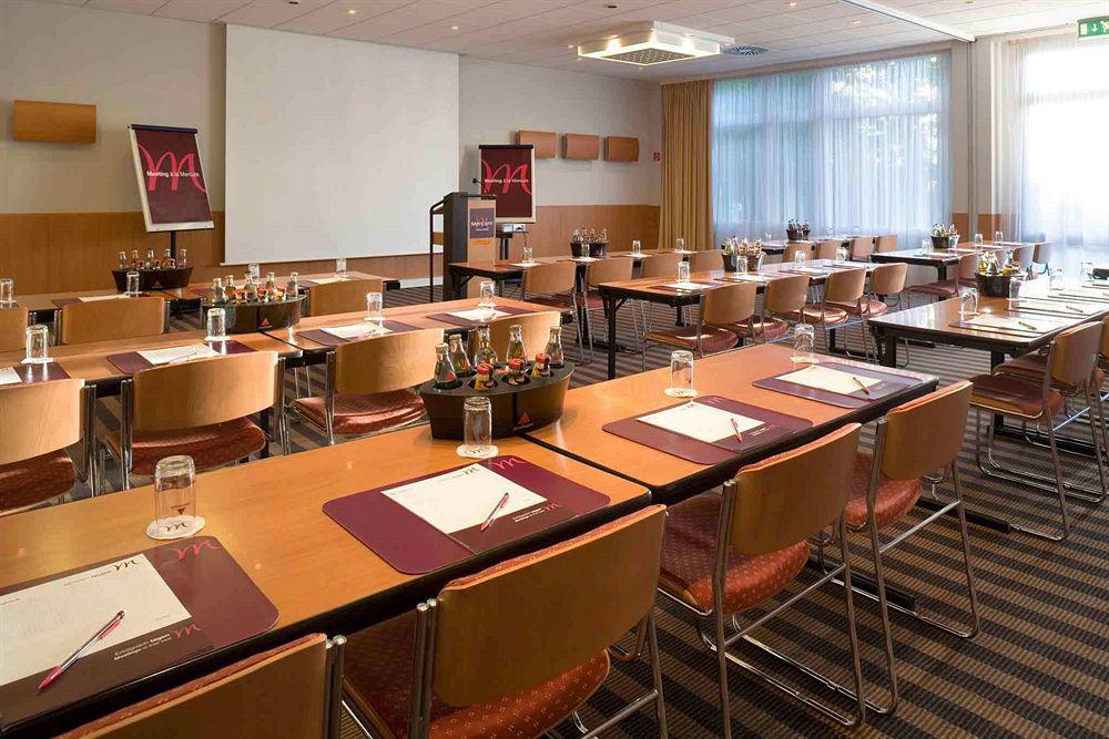 Hotel Mercure Airport Tegel 4*